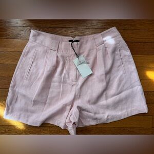 Tuckernuck light pink pleated shorts size L